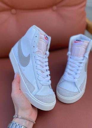 Женские кроссовки найк nike