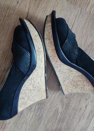 Босоніжки шкіра