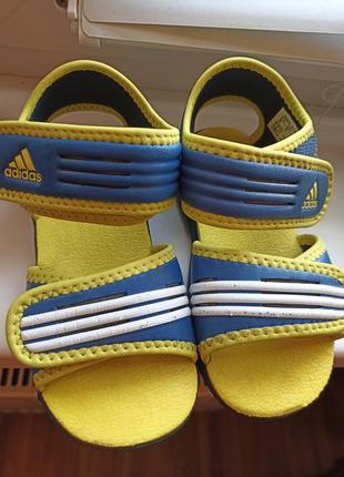 Босоніжки сандалі adidas1 фото