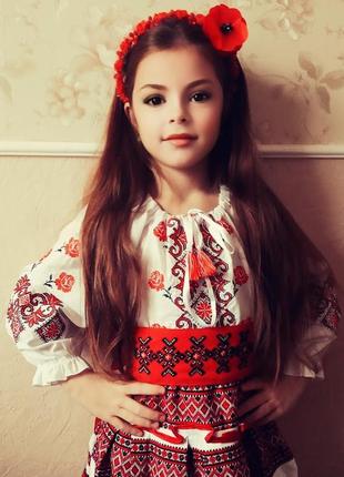 Гарний костюм в українському стилі для дівчинки жилет спідниця юбка2 фото