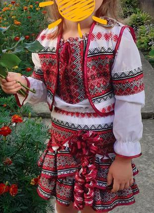 Гарний костюм в українському стилі для дівчинки жилет спідниця юбка4 фото