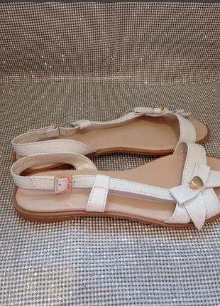 Босоніжки з натуральної шкіри жіночі2 фото