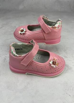Детские розовые туфельки 213 фото