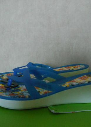 Сандалі босоніжки шльопанці Crocband crocs р. w5 і w11. нові. оригінал