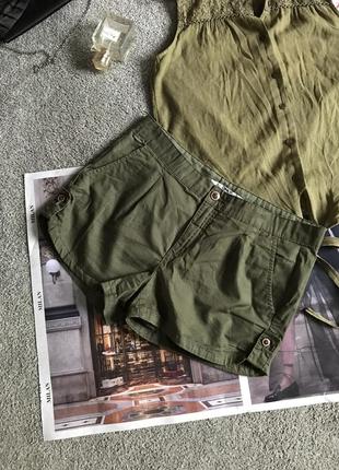Шорти
