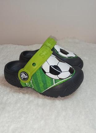 Аквашузи сабо crocs c6 fun lab football clog.