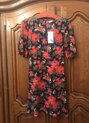 Платье в цветочный принт 7