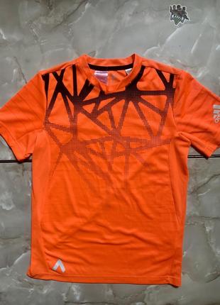 Спортивна футболка adidas climalite