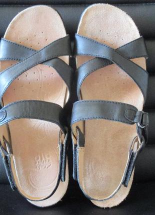 Босоніжки, сандалі clarks р. 37