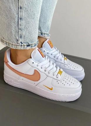 Жіночі кросівки nike air force 1 low white rust pink