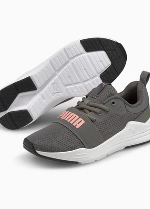 Кроссовки puma
кросівки