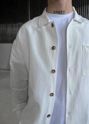 Мужская легкая хлопковая оверсайз рубашка в белом цвете5 фото