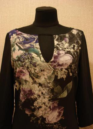 Стильне плаття футляр з принтом і рукавом 3/4 розм.8