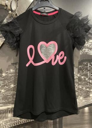 Дуже гарна футболка для дівчинки