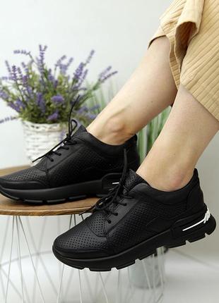 Женские кроссовки черные кожаные перфорация летние (из натуральной кожи черного цвета) - женская обувь на лето 2022