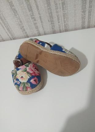 Босоножки англия 3