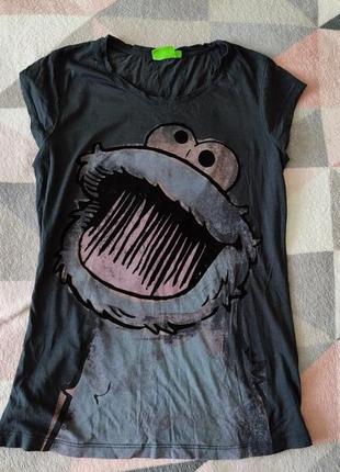 Футболка жіноча