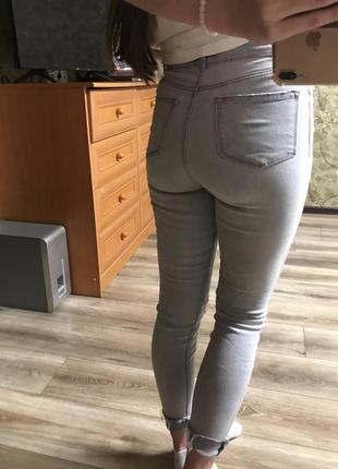 Женские джинсы скини эластичные светлые высокая посадка4 фото