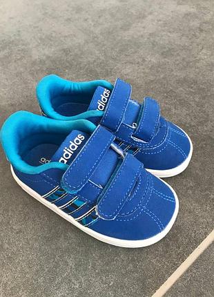 Кросівки adidas