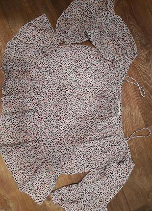 Блуза актуального кроя с открытыми плечами р.m/l3 фото