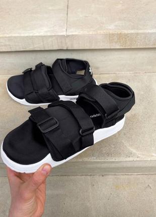 Сандали мужские, женские adidas adilette sandals black / white черно-белые, адидас, босоножки3 фото