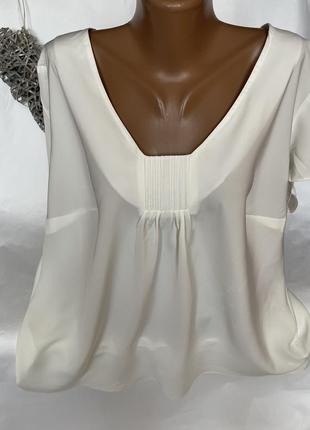 Базова біла блуза