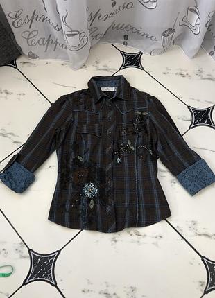 Рубашка с вышивкой