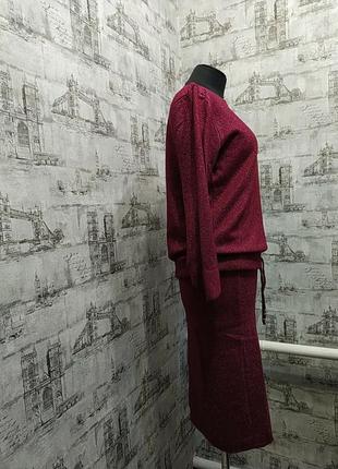 Бордовий червоний костюм з спідницею, теплий, добре тягнеться, сідає дуже добре, приємний до тіла, стильний2 фото
