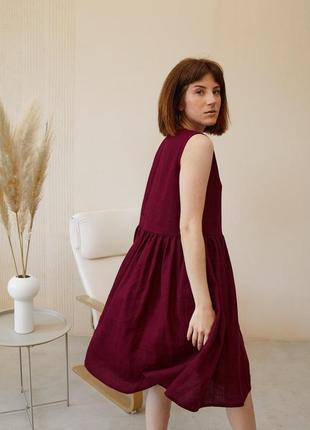 Бордовое платье миди на пуговицах с просторной юбкой из натурального льна4 фото