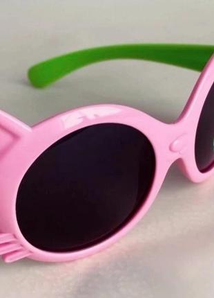 Дитячі сонцезахисні окуляри для дівчинки.3 фото