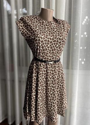 Стильное платье