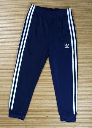 Дитячі штани adidas adicolor розмір 122 (6-7р.)