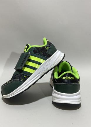 Кроссовки adidas