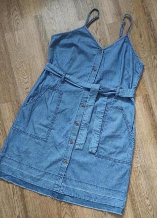 Хлопковое платье на бретелях джинсовый сарафан под пояс с накладными карманами2 фото