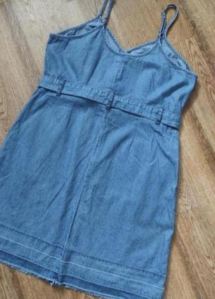 Хлопковое платье на бретелях джинсовый сарафан под пояс с накладными карманами8 фото
