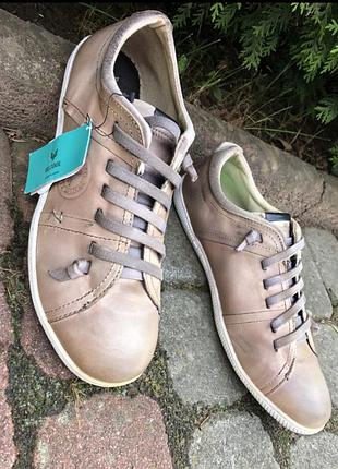 Чоловічі спортивні туфлі 39,42,43 розмір