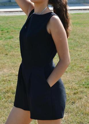 Комбінезон з шортами