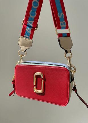 Marc jacobs the snapshot red sky новинка яскрава трендова сумочка марк джейкобс червона блакитна бренд яскрава червона блакитна міні сумка2 фото