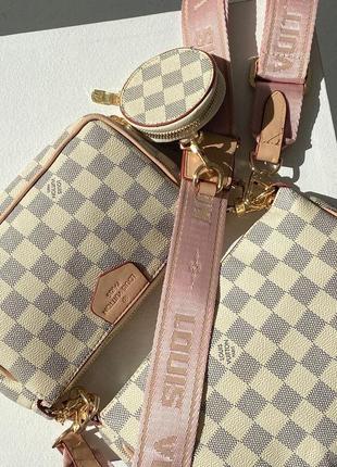 Трендова кремова шикарна сумочка в стилі louis vuitton pochete multi pink ivory бренд жіноча картата кремова сумка в клітку з ремінцем4 фото