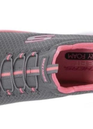 Жіночі кросівки *skechers*2 фото