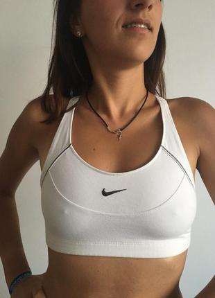 Спортивный топ nike1 фото