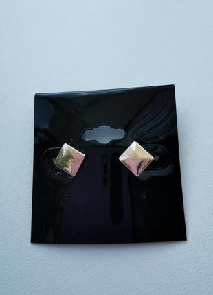 Гвоздики от boohoo