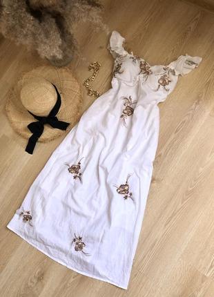 Котоновий сарафан міді з нюдовою вишивкою, сукня з рюшами, бавовняний сарафан
