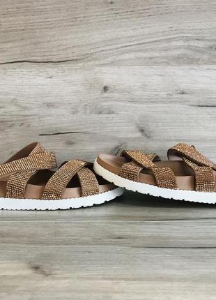 Летние сандали - шлепки river island