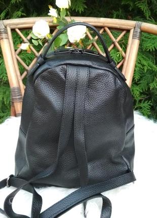 Рюкзак чорний шкіряний жіночий італія чорный кожаный рюкзак италия4 фото