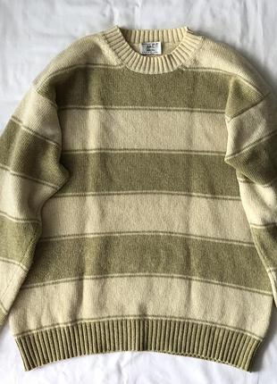 Свитер светло-оливковый. шерсть. кашемир. 52-54