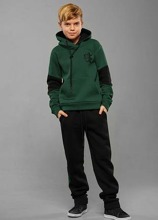 Дитячий теплий костюм тринитка з начосом для хлопчиків lukas смарагдовий