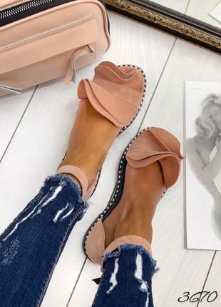 Босоніжки жіночі волани пелюстки пудра замша3 фото