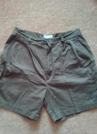 Класні шорти 46р.