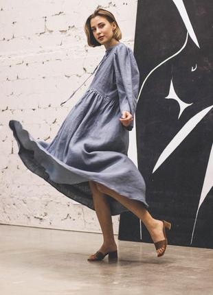 Темно-бирюзовое платье оверсайз с длинным рукавом и завязками на груди из натурального льна3 фото